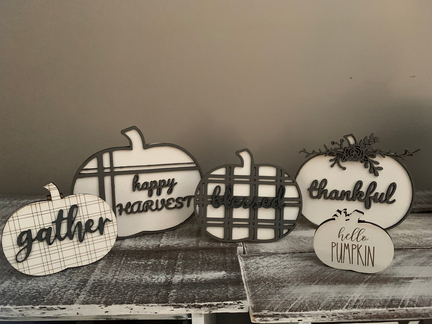 5 Farmhouse Pumpkins