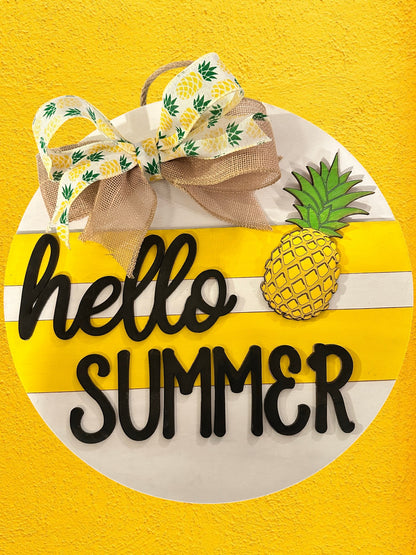 Hello Summer with Pineapple Sign